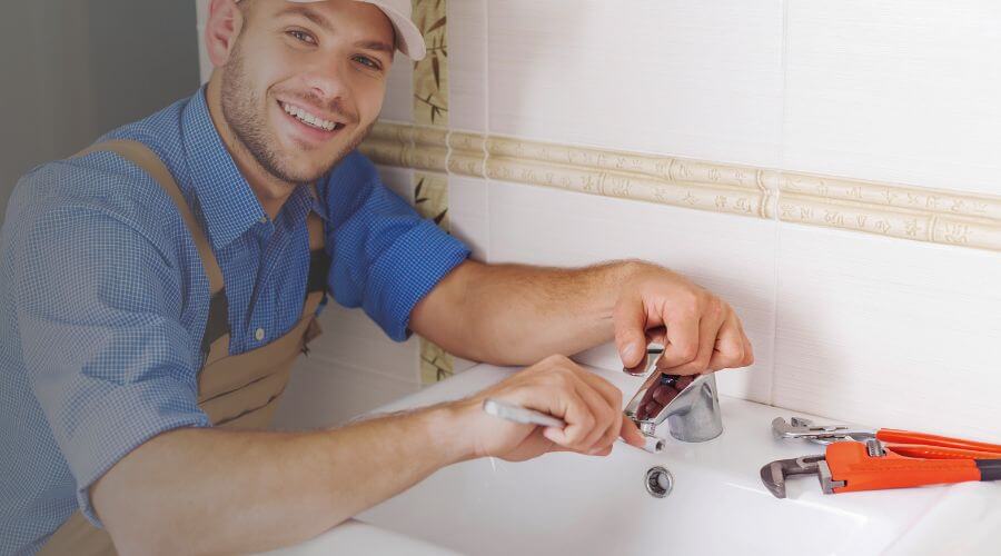 Handle or spout repair in Jenison, MI